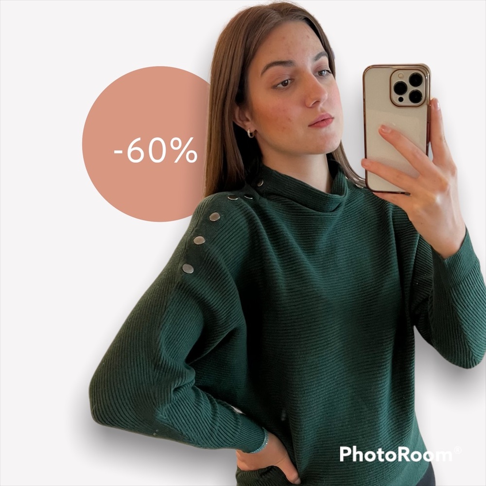 TAHARI SWEATER